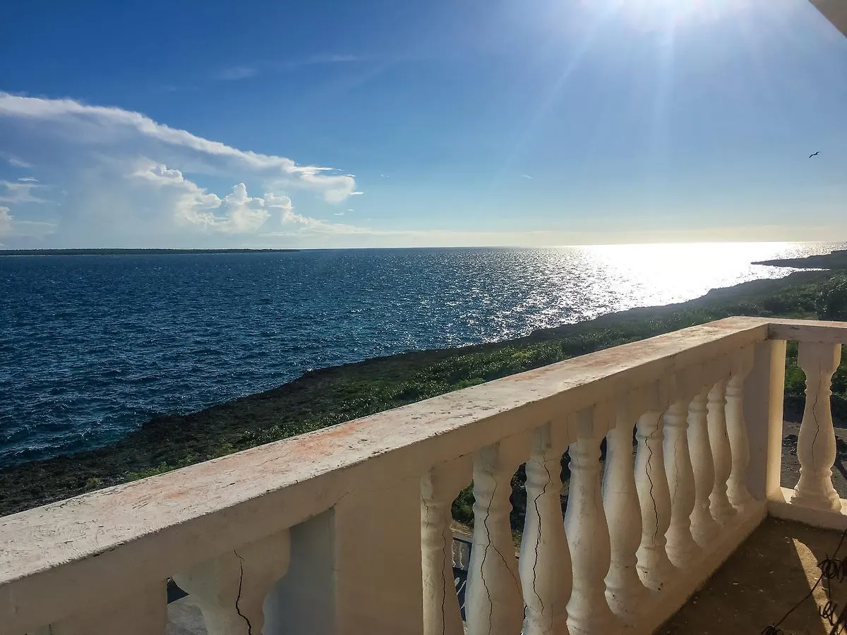 Caleta Calle 9 location